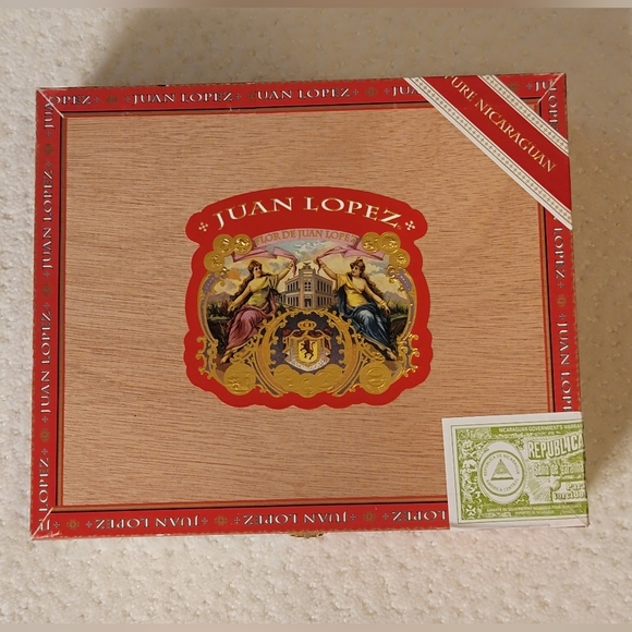 Empty Cigar Box - Picture 3 of 9